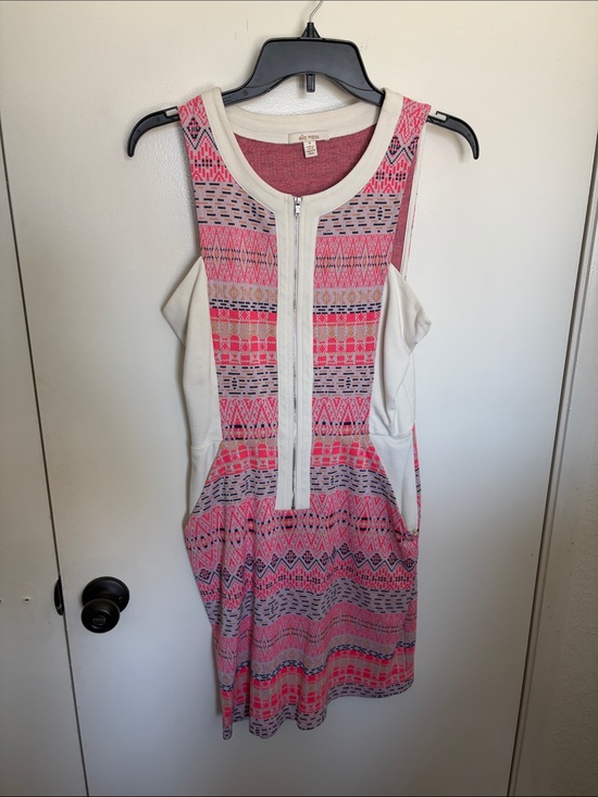 Ella Moss Dresses & Skirts - Ella Moss Pink and Cream Patterned Zip-Front Dress